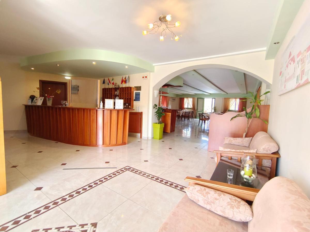 Alex (Adults Only) Hotel การ์ปาตอส ภายนอก รูปภาพ