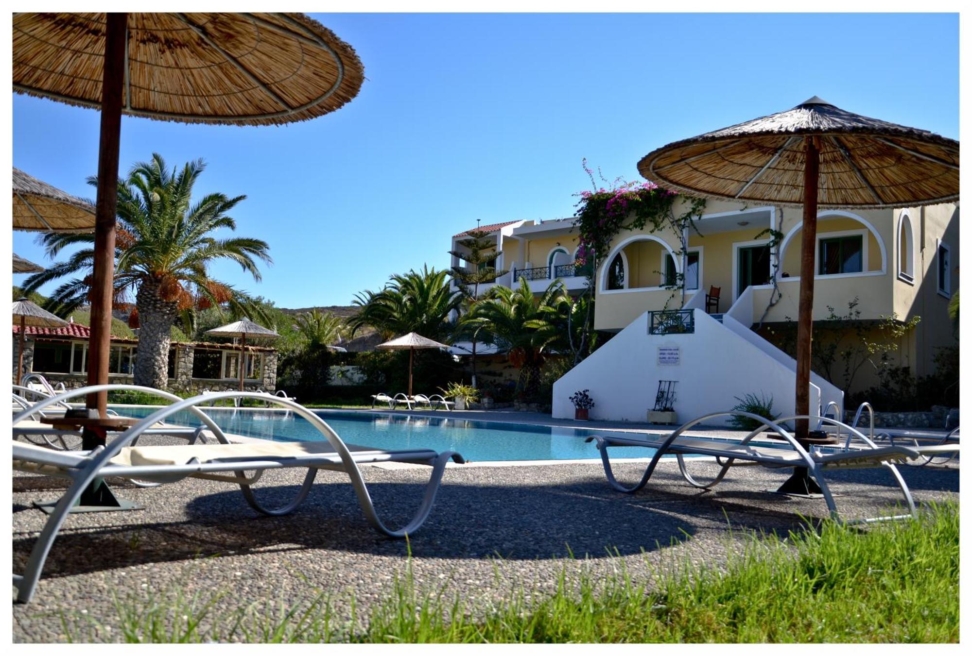 Alex (Adults Only) Hotel การ์ปาตอส ภายนอก รูปภาพ